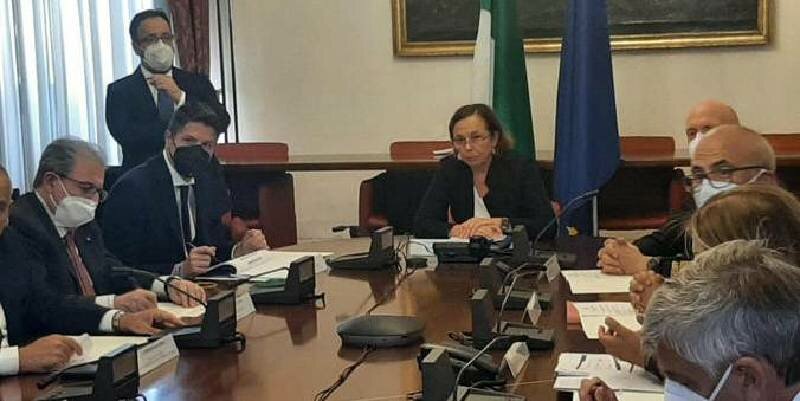 "Grazie ai sindaci per l'impegno sui migranti"