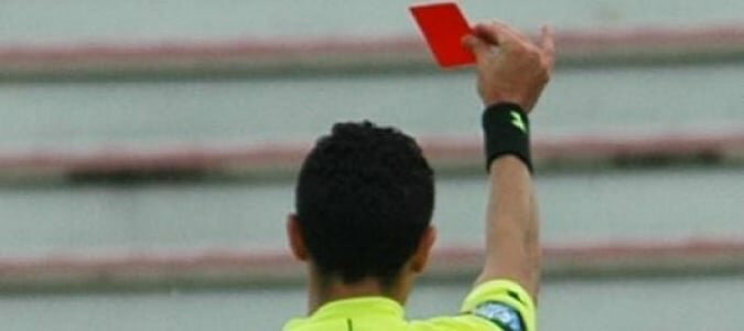 Calci e pugni all'arbitro, Daspo per due calciatori
