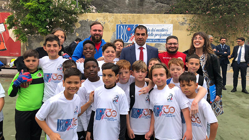 Pelligra, il ministro e i bambini