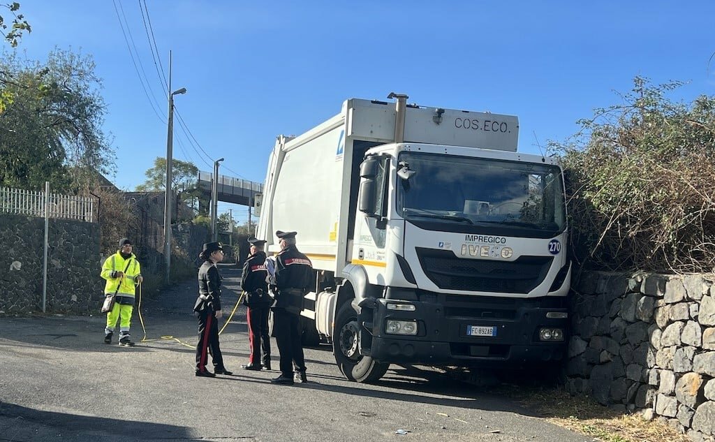 Migliora operaio schiacciato dal tir