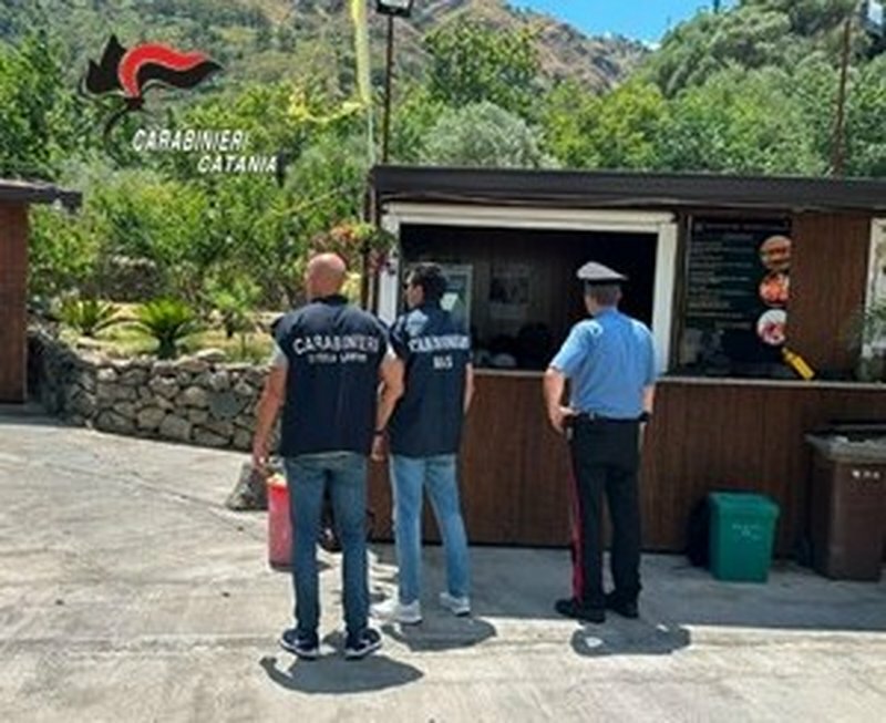 Nell'azienda di noleggio i Nas trovano un ristorante Nell'azienda di noleggio i Nas trovano un ristorante