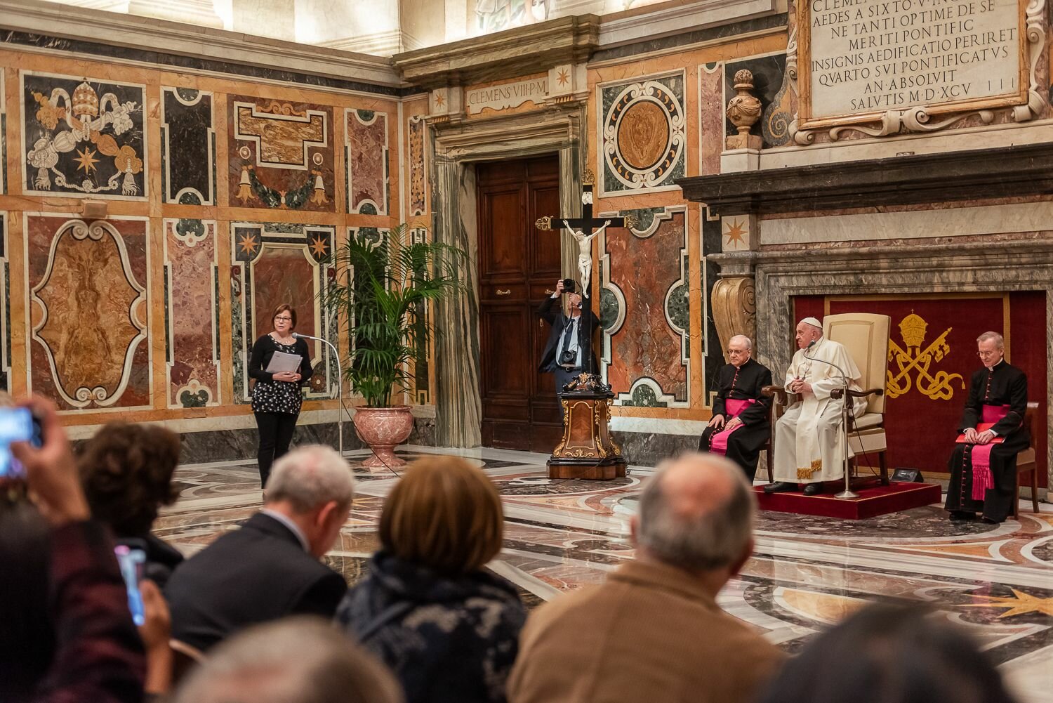 assemblea-gesuiti-e-papa-francesco-1.jpg