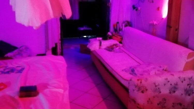 Carabinieri scambiati per clienti nella casa a luci rosse catanese