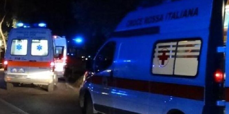Auto si scontrano, 5 feriti nel Ragusano