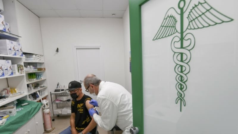 Catania, vaccini nelle farmacie