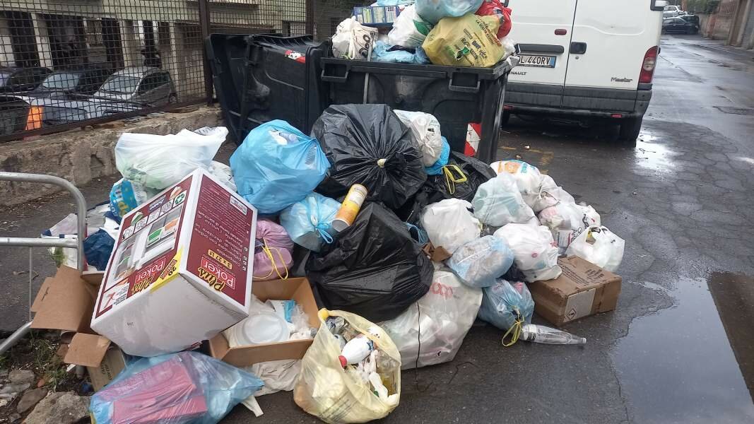 Si allarga il porta a porta, catanesi riluttanti