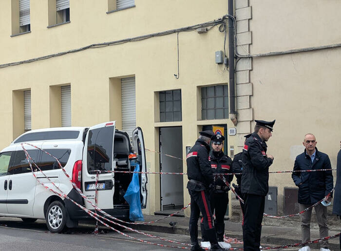 Litigano di notte: ucciso a coltellate