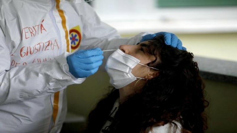 Tamponi: positivo un siciliano su 4