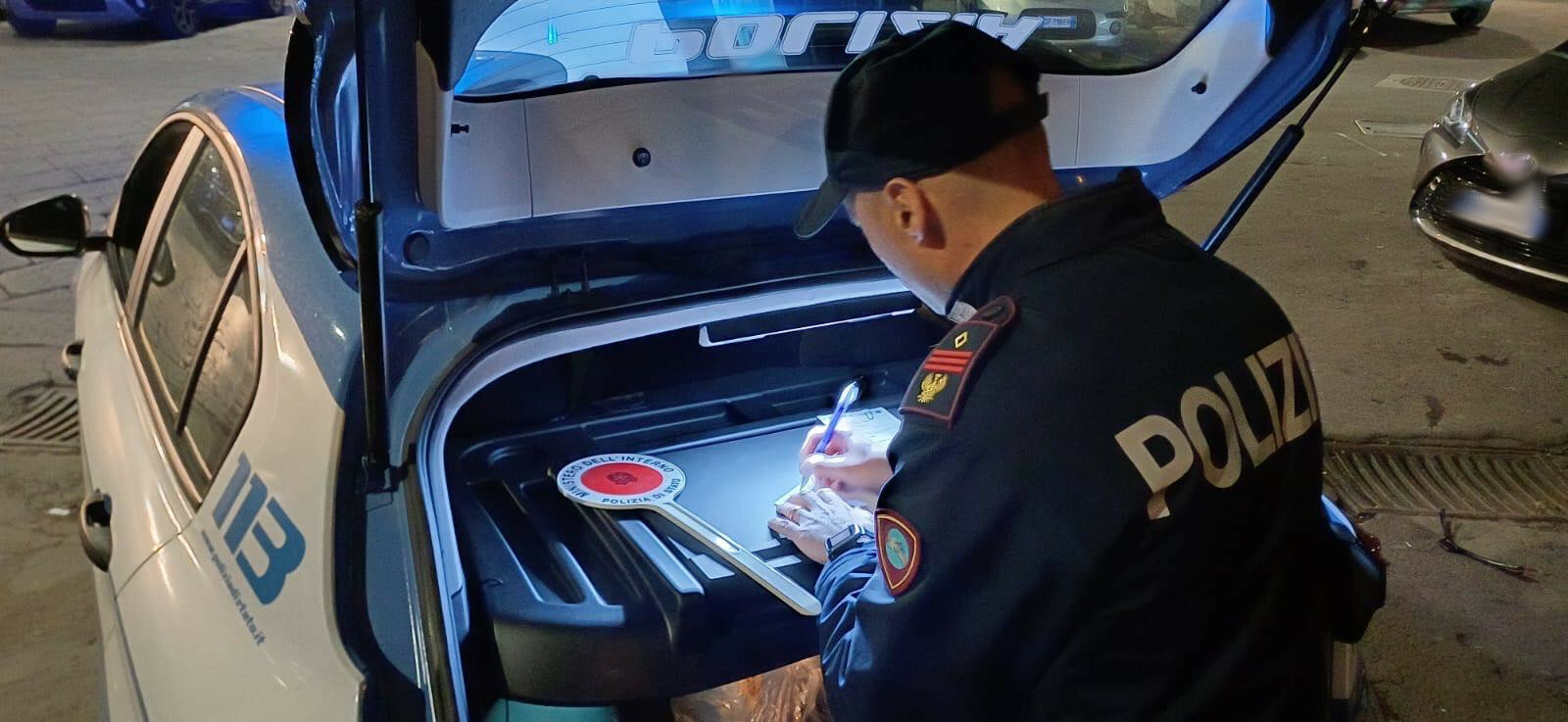 Catania: parcheggiatore abusivo minaccia gli agenti