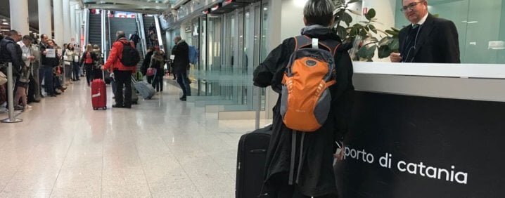 Rubano la collana a Fontanarossa