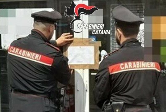 Brutta gente: chiuso chiosco vicino alla scuola Brutta gente: chiuso chiosco vicino alla scuola