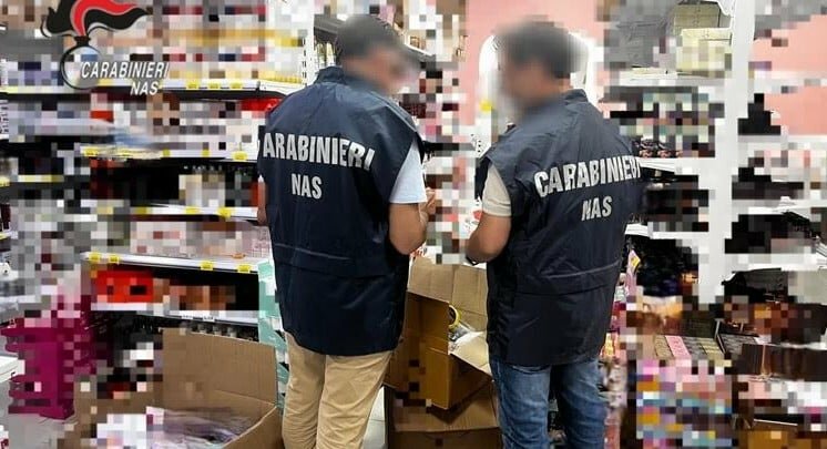 Trucchi pericolosi, scatta la chiusura a Catania