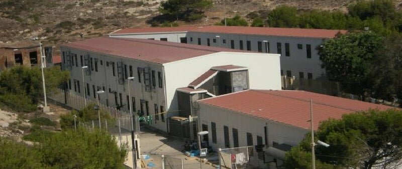 Hotspot svuotato, restano soltanto 198 migranti