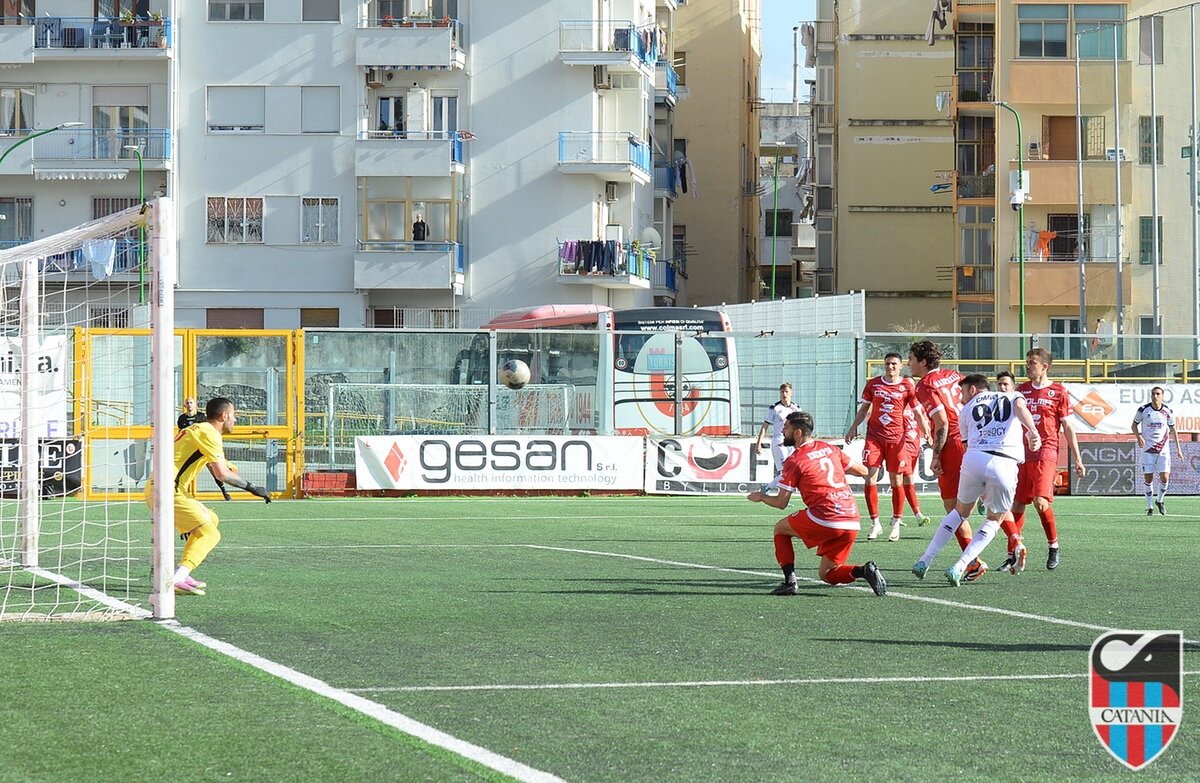 Doppio Jallow: il Catania sprofonda