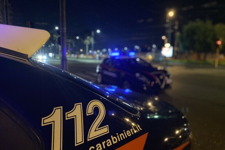 Scontro a fuoco dopo un inseguimento Scontro a fuoco dopo un inseguimento