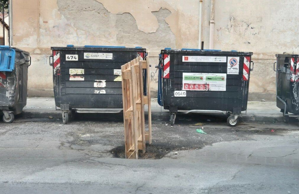 Voragine in strada, il rimedio &egrave; artigianale