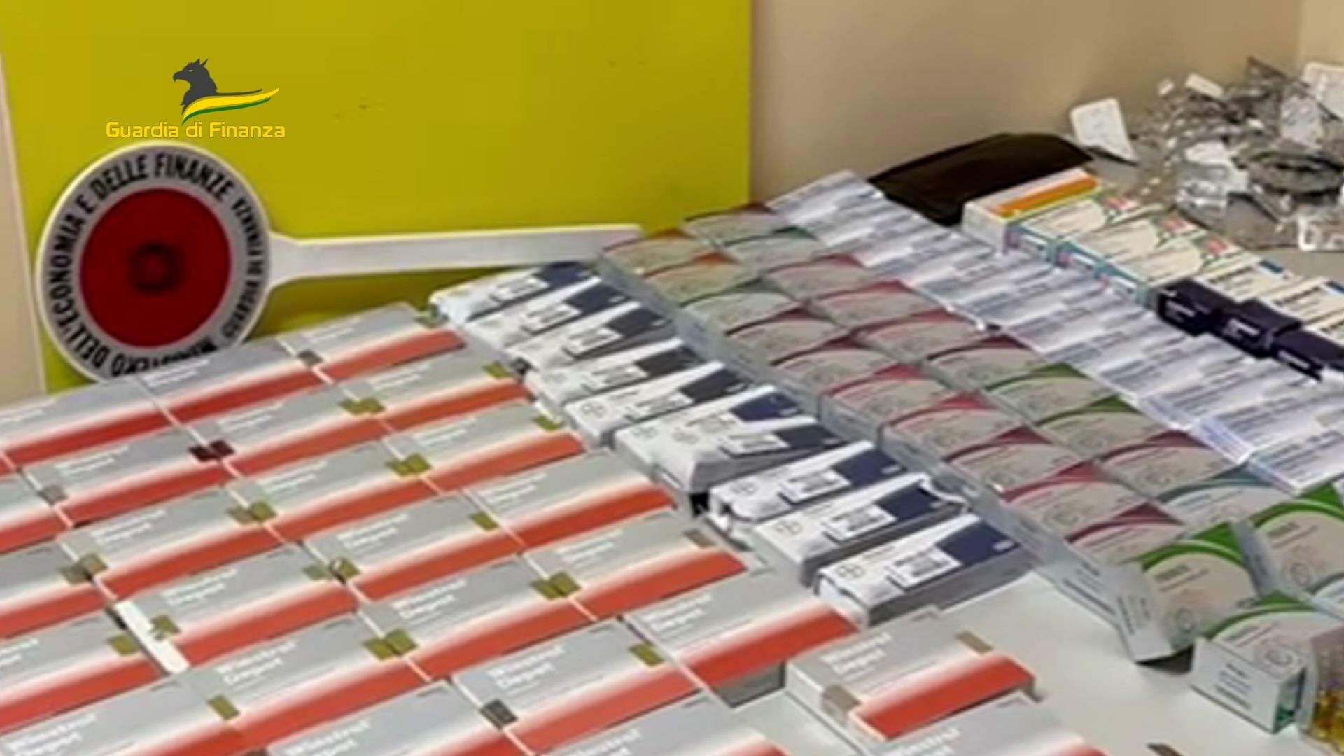 Maxi sequestro di anabolizzanti per palestre