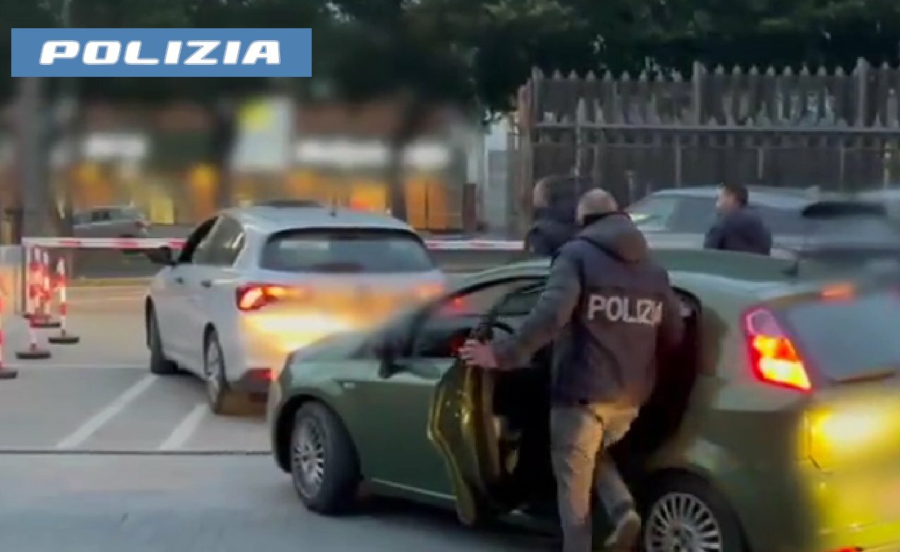 Rapine a corrieri di sigarette: arrestati due catanesi Rapine a corrieri di sigarette: arrestati due catanesi