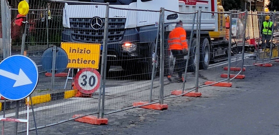 Viale Vittorio Veneto, si vigili sul cantiere