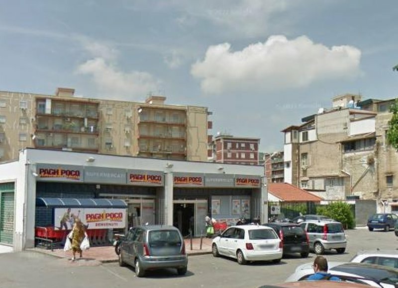 Arrivano i carabinieri: abbandonano cassaforte con 60 mila euro