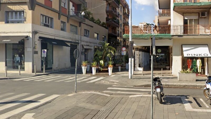 Scontro in corso Italia: motociclista in ospedale Scontro in corso Italia: motociclista in ospedale