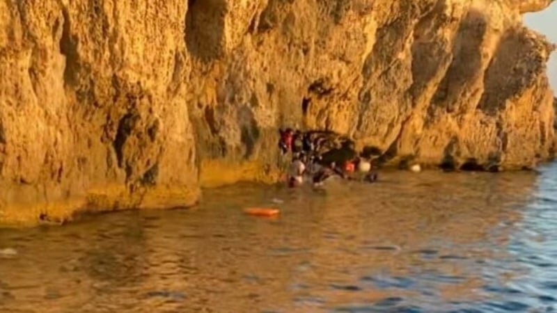 Con la sua barca salva 13 migranti: 'Erano in mare'