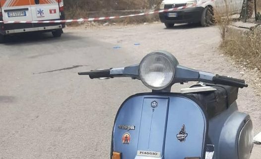 Investe anziano e scappa, &egrave; caccia all'uomo