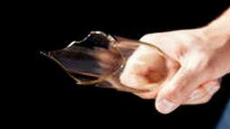 Catania: ferito al collo dal parcheggiatore rivale