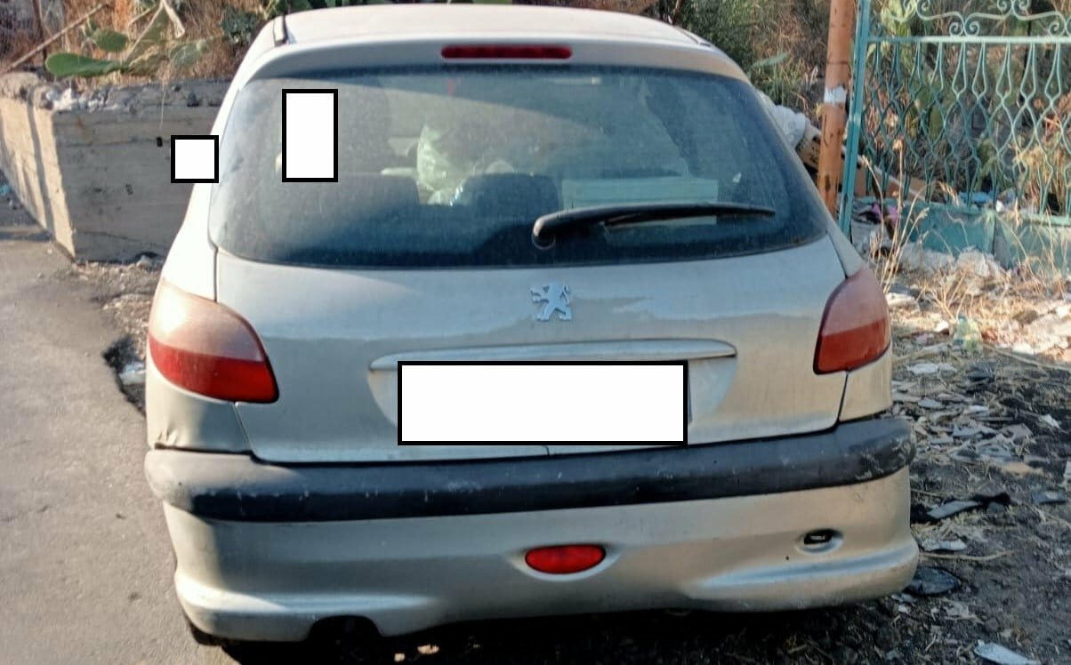 Mascalucia: beccata a gettare rifiuti in strada