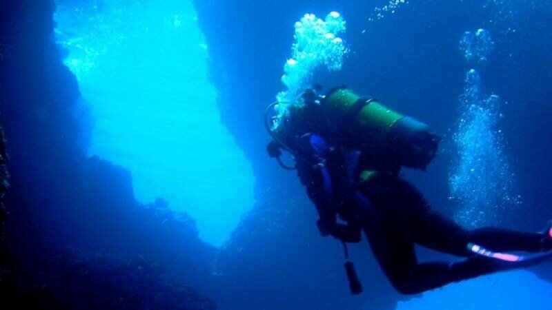 Sub muore in mare a Salina
