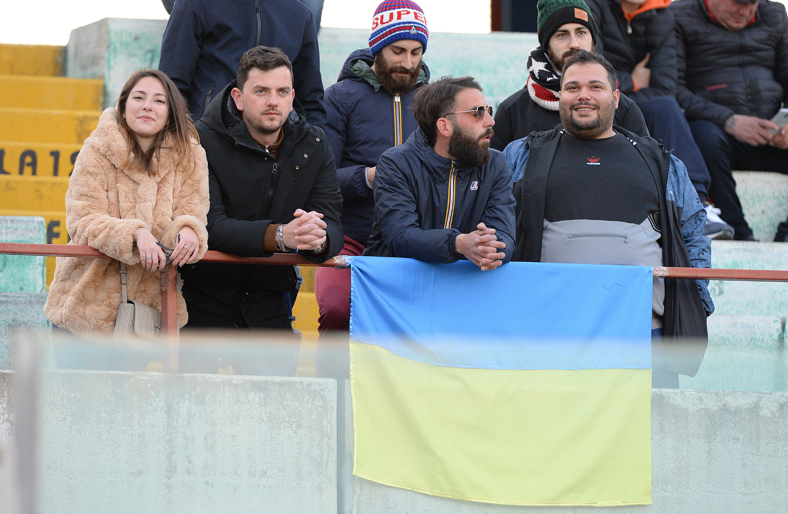 bandiera-.jpg bandiera-.jpg