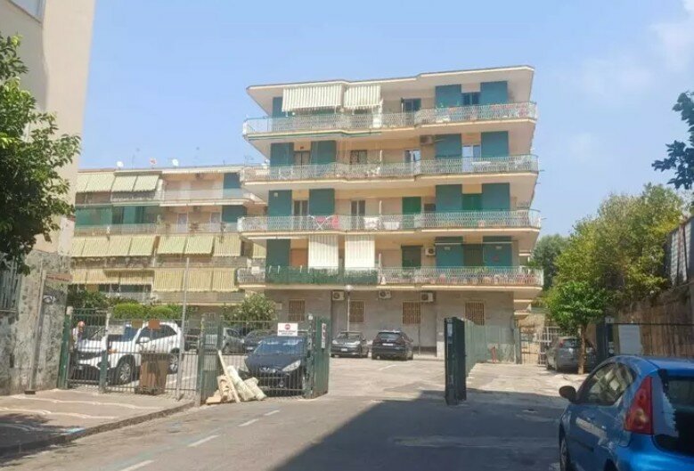Anziana e nipote trovati morti in casa