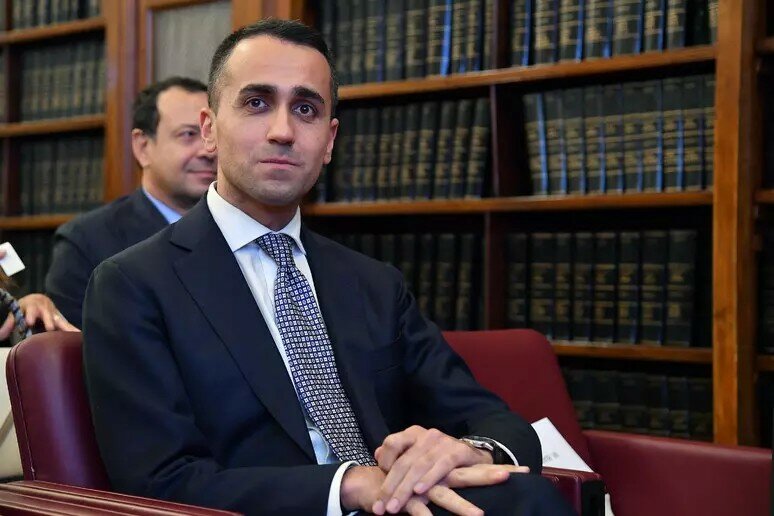 Luigi Di Maio professore onorario a Londra Luigi Di Maio professore onorario a Londra