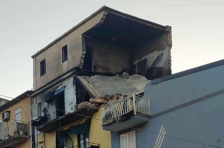 Esplode la bombola, marito e moglie all'ospedale Esplode la bombola, marito e moglie all'ospedale