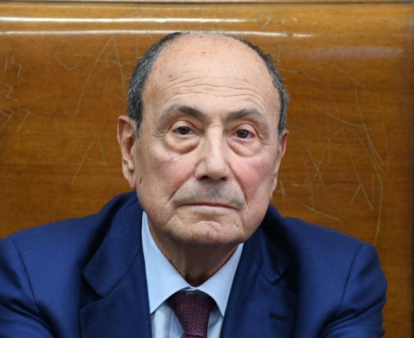 Schifani sino alla fine Schifani sino alla fine