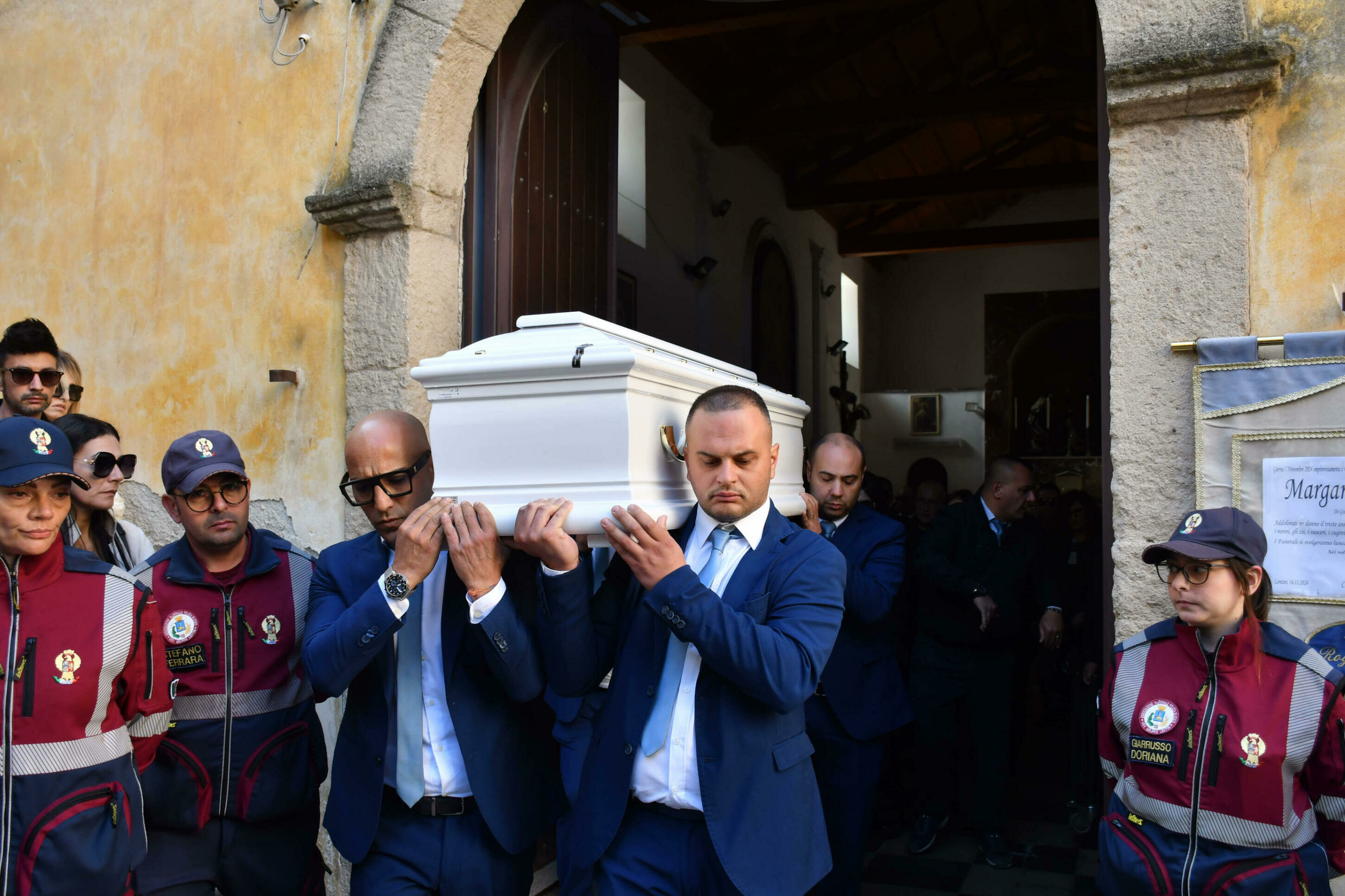 Una bara bianca per Margaret