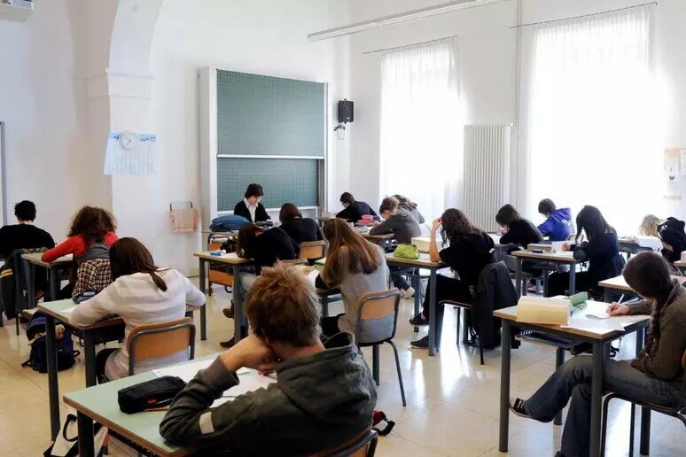Insegna senza i requisiti: condannata docente catanese Insegna senza i requisiti: condannata docente catanese