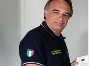 Muore folgorato da scarica elettrica