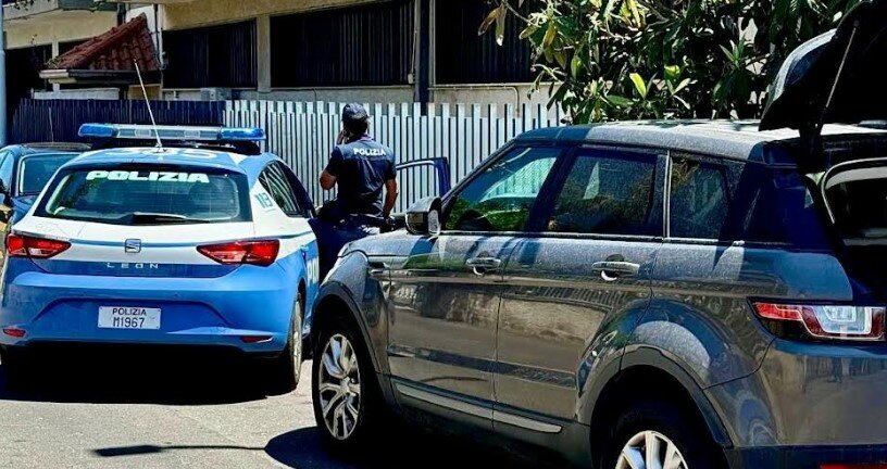 Catania, trovate 7 macchine rubate