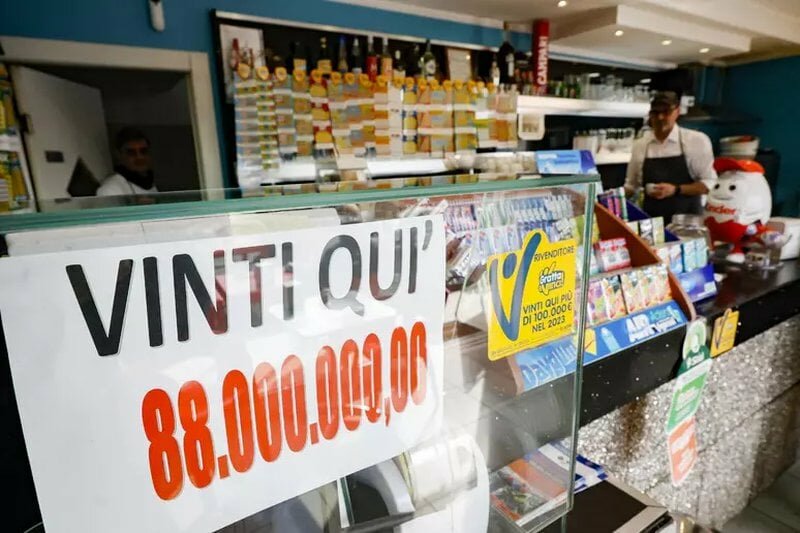 Superenalotto: vince 88 mln, moglie ne vuole met&agrave;