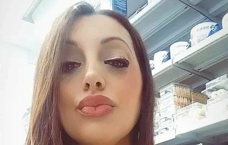 Trovata morta in casa, si cerca l'ex compagno