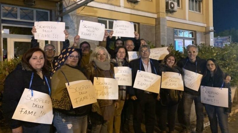 Precari di Villa Sofia, un altro mese di proroga