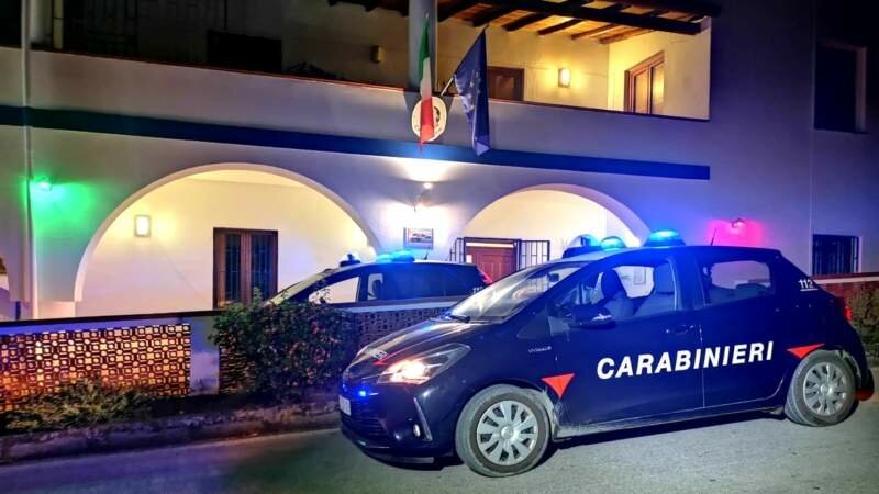 Ladro sorpreso in casa: "Se mi denunci ti ammazzo"
