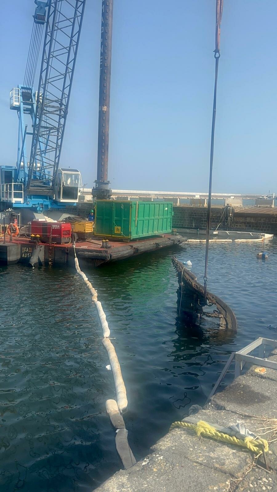 rimozione-relitti-nel-porto-di-Catania-3.jpeg