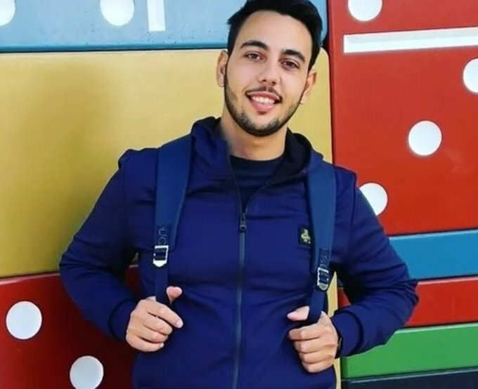 Alex scivola con lo scooter e muore