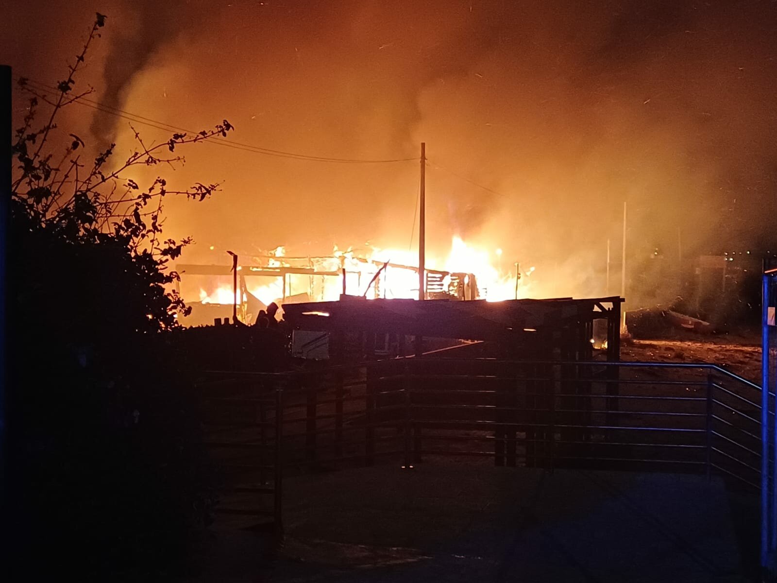 Marina di Modica: Lido Sud distrutto dal fuoco