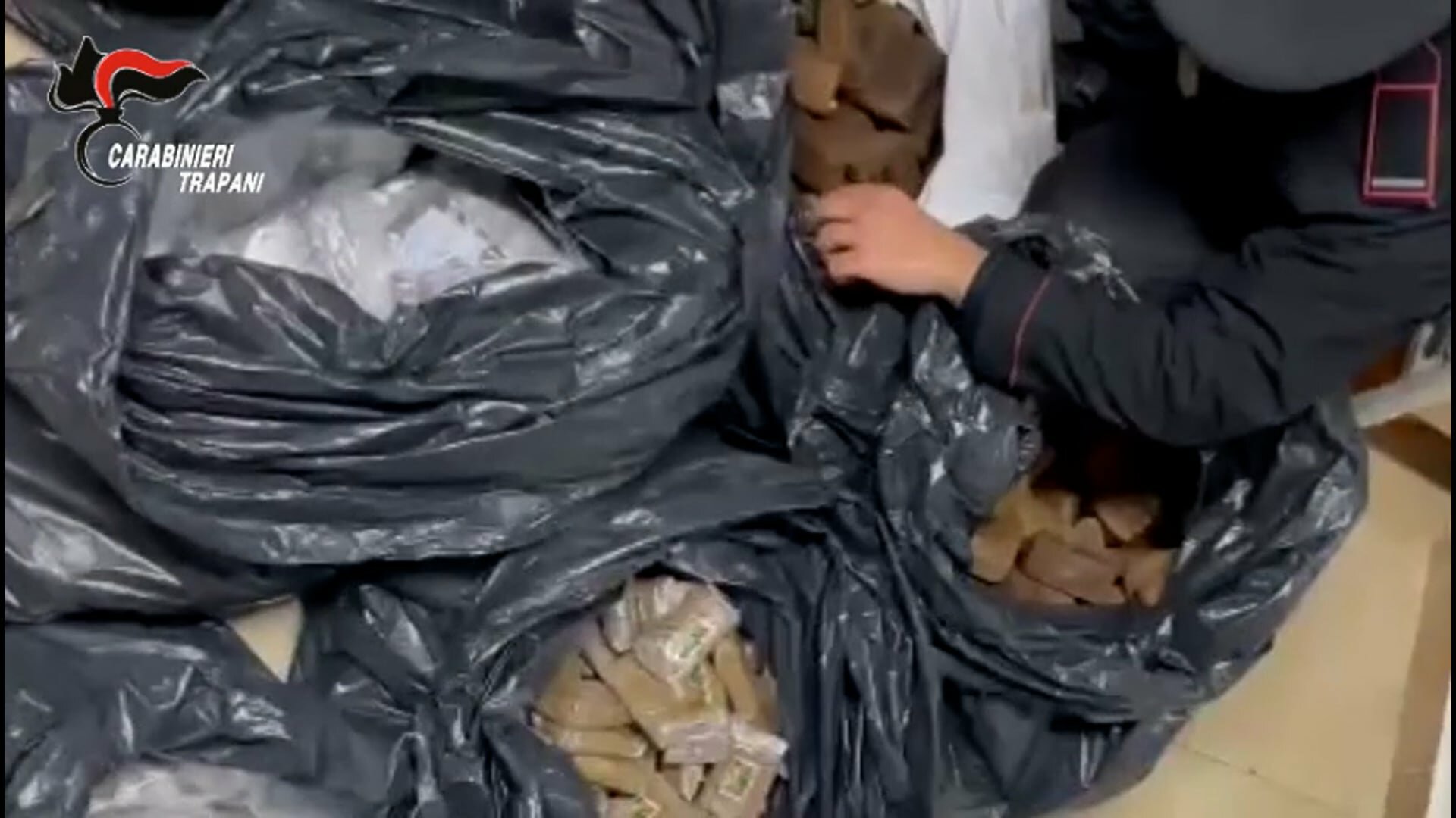 Pantelleria, hashish a fiumi