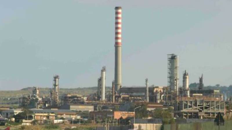 Operaio ferito al Petrolchimico di Priolo