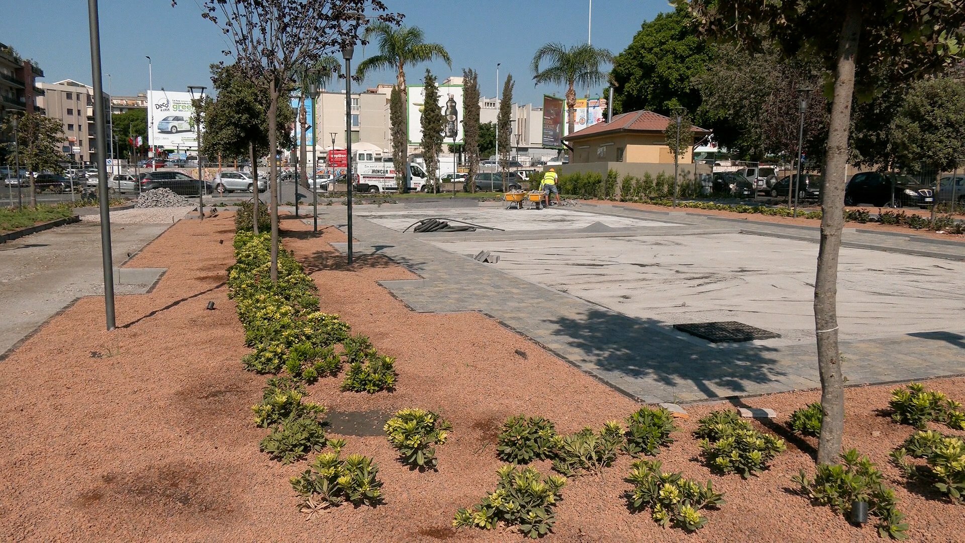 Parcheggio e parco: ecco piazza Michelangelo