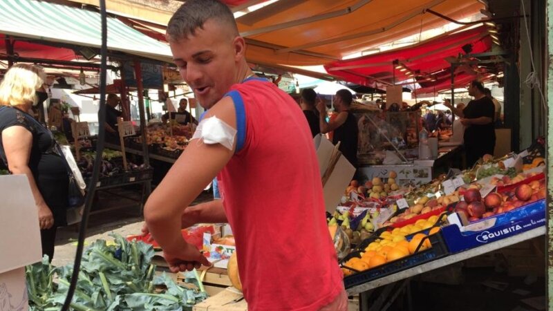 Vaccini al mercato di Ballar&ograve;